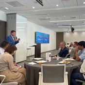 business-connect-175.jpg